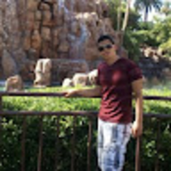 Meet your Posher, Jorge - Picture 1 of 1